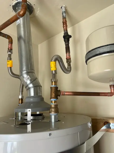 Water heater installation and plumbing repair in Ahuimanu